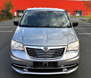 Lancia Voyager - 9