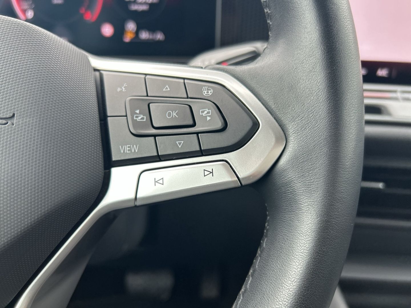 Volkswagen Tiguan - Bild 17