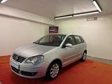 Volkswagen Polo 1.4/80CV 16V 5p. Sportline - Volkswagen Polo Sportline mit Benzin-Antrieb