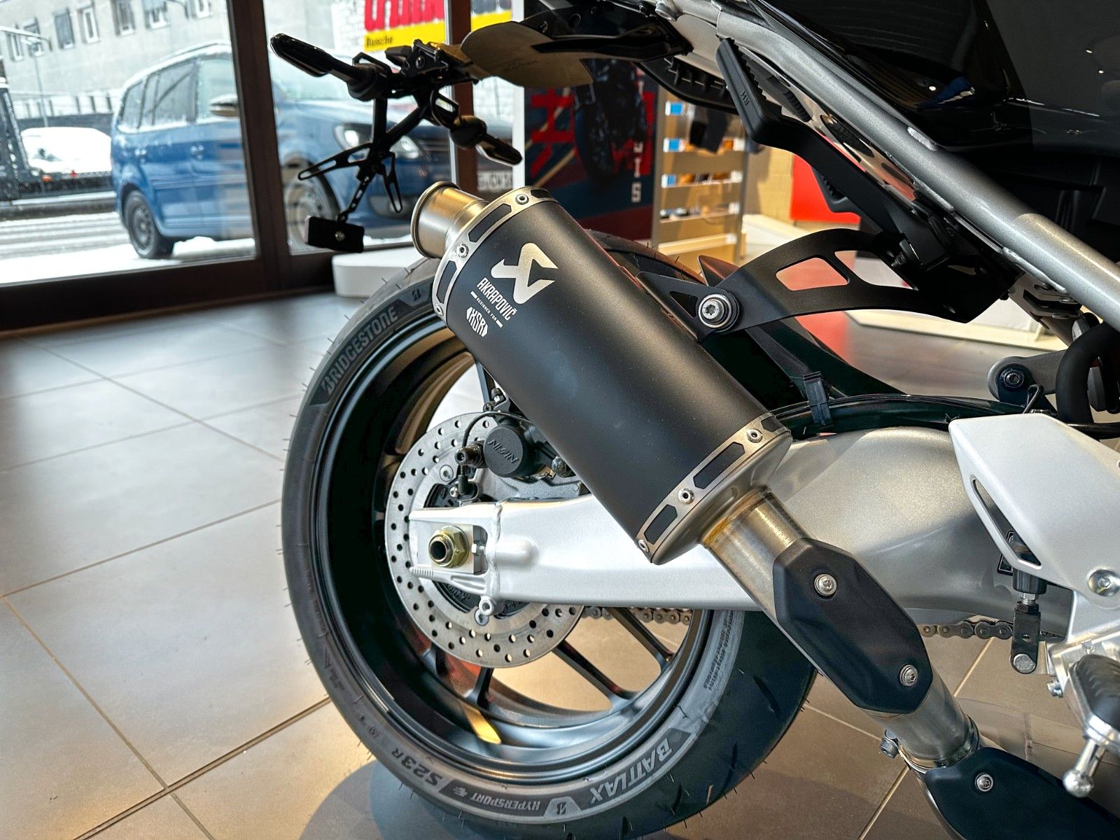Fahrzeugabbildung Yamaha XSR 900 GP  2024-  GP Racer Kit + Akra