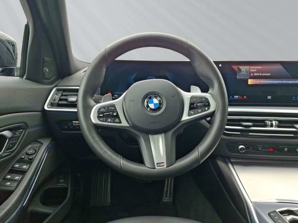 BMW 320 d touring M-Sport Panorama h&k adapt. LED foto 12