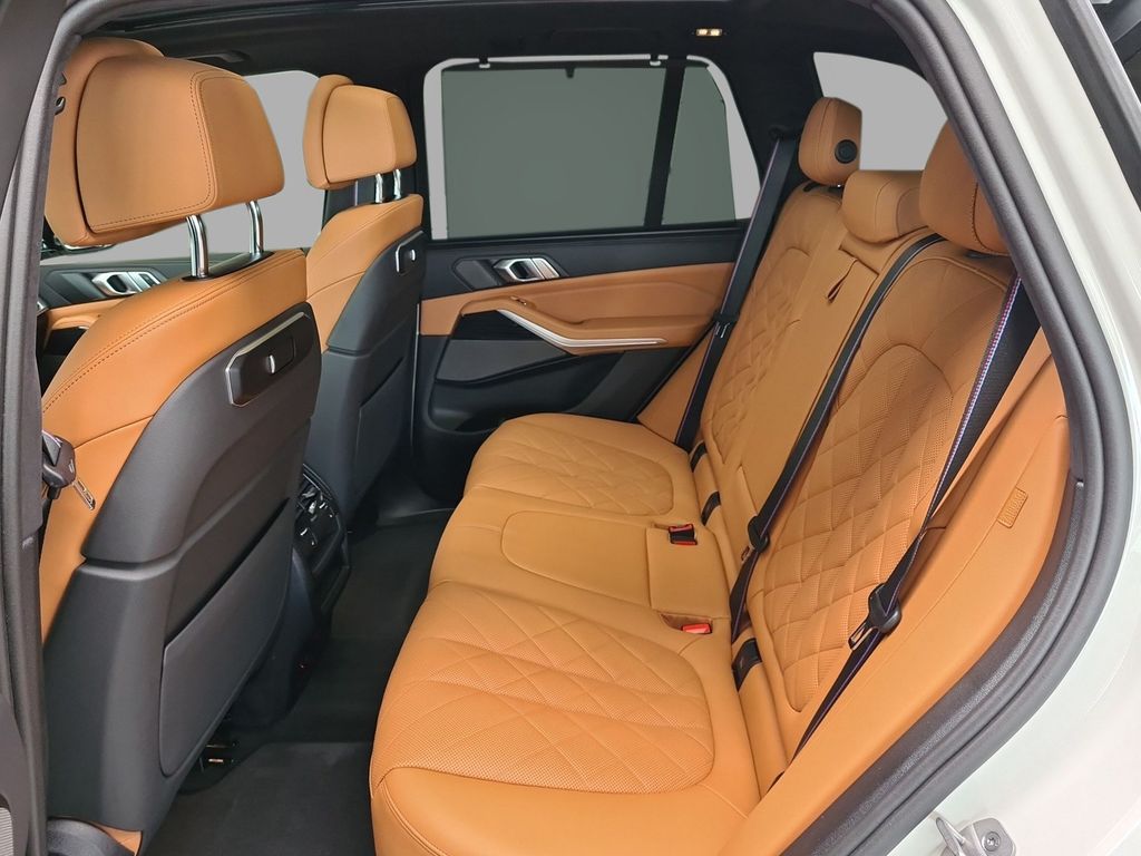 BMW X5 xDrive40i M-Sport Pro Head-Up AHK HK HiFi uvm