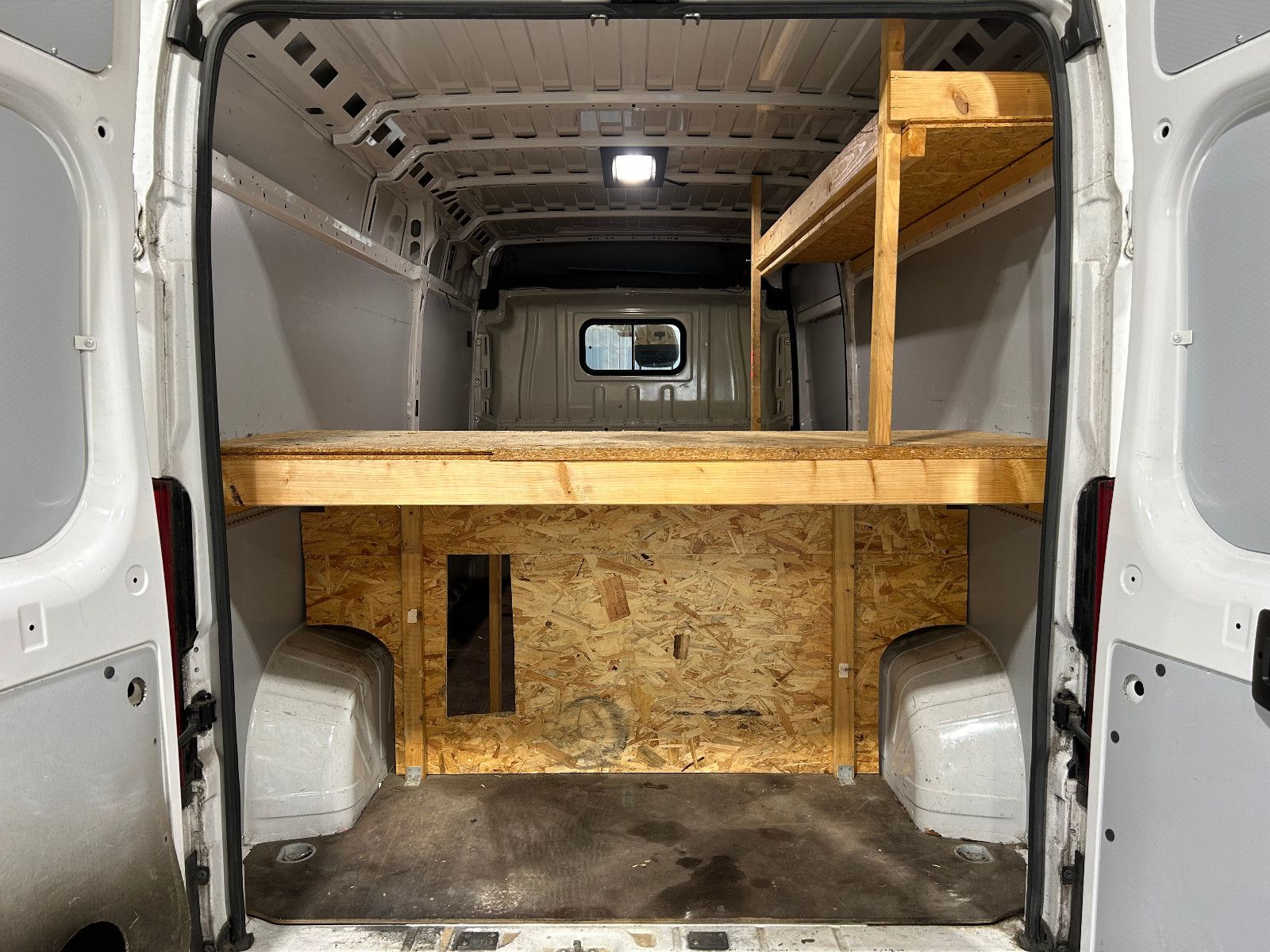 Fahrzeugabbildung Fiat Grossr.-Kasten 35 140 L4H2 RS: 4035 mm/3-SITZ