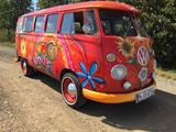 Volkswagen T1 Bulli Hippie Bus