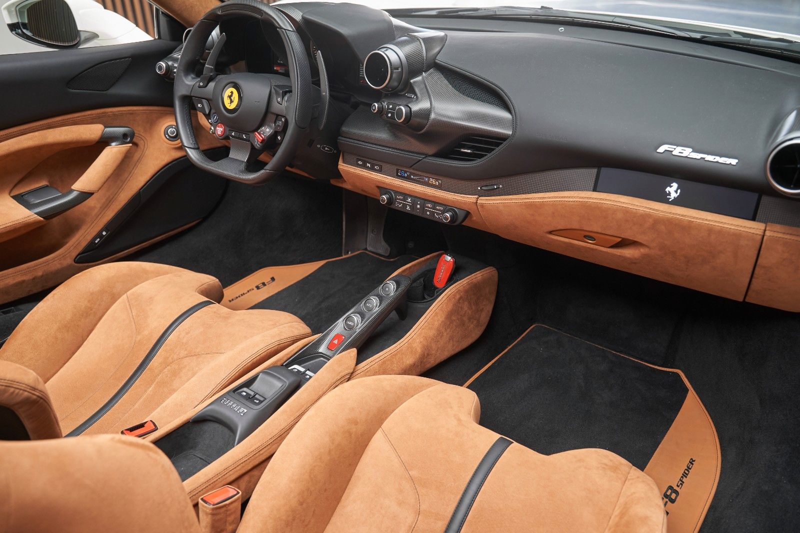 Fahrzeugabbildung Ferrari F8 Spider Carbon Racing Seats Display Lift LED