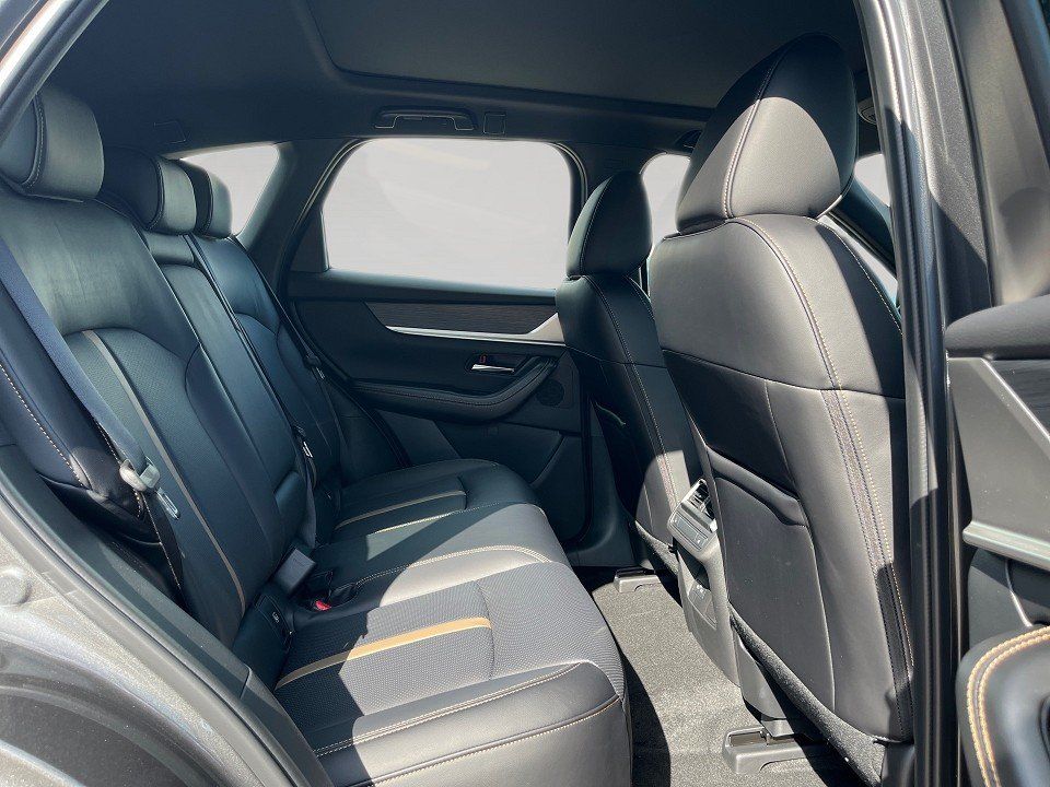 Fahrzeugabbildung Mazda CX-60 Plug-in Homura PANO