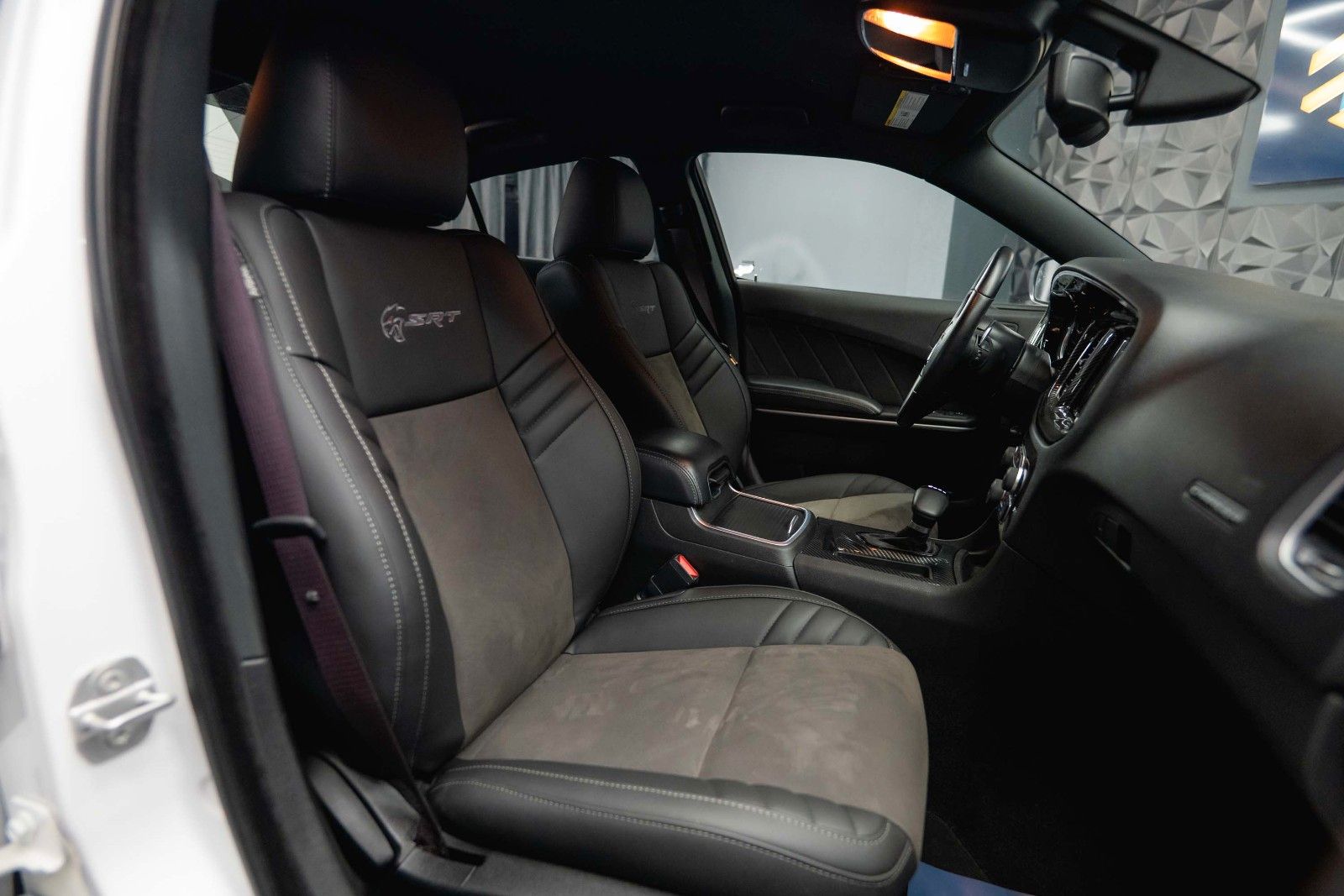 Fahrzeugabbildung Dodge Charger 3.6 4x4 SRT Styling *Kamera*LED*20 Zoll*