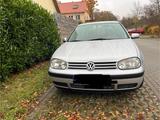 Volkswagen VW Golf 4 1.6 Automatik - Volkswagen Golf aus 2001: 1.6
