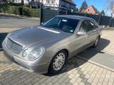 Mercedes-Benz Mercedes E 320 - gebrauchte Mercedes-Benz E 320 aus dem Jahr 2002