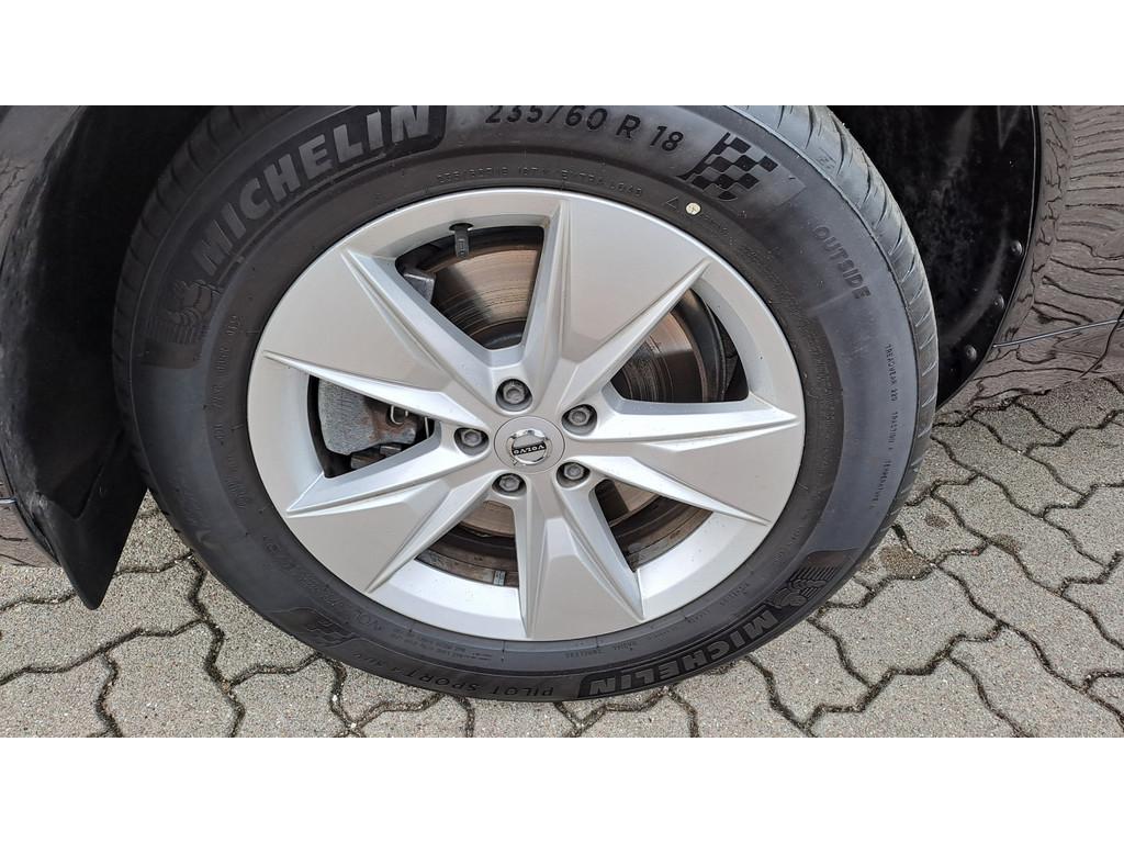 Volvo XC60 B4 Momentum Pro LED W-LAN NAVI KAMERA SHZ