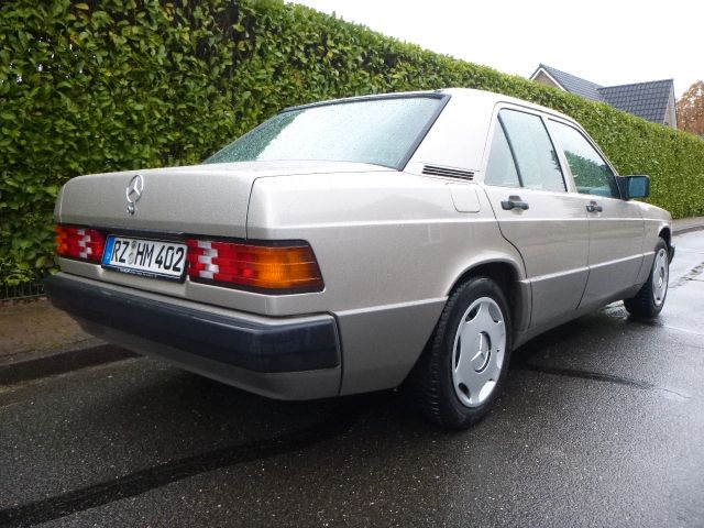 Mercedes-Benz 190 E 1,8 Automatik Stahlschiebedach