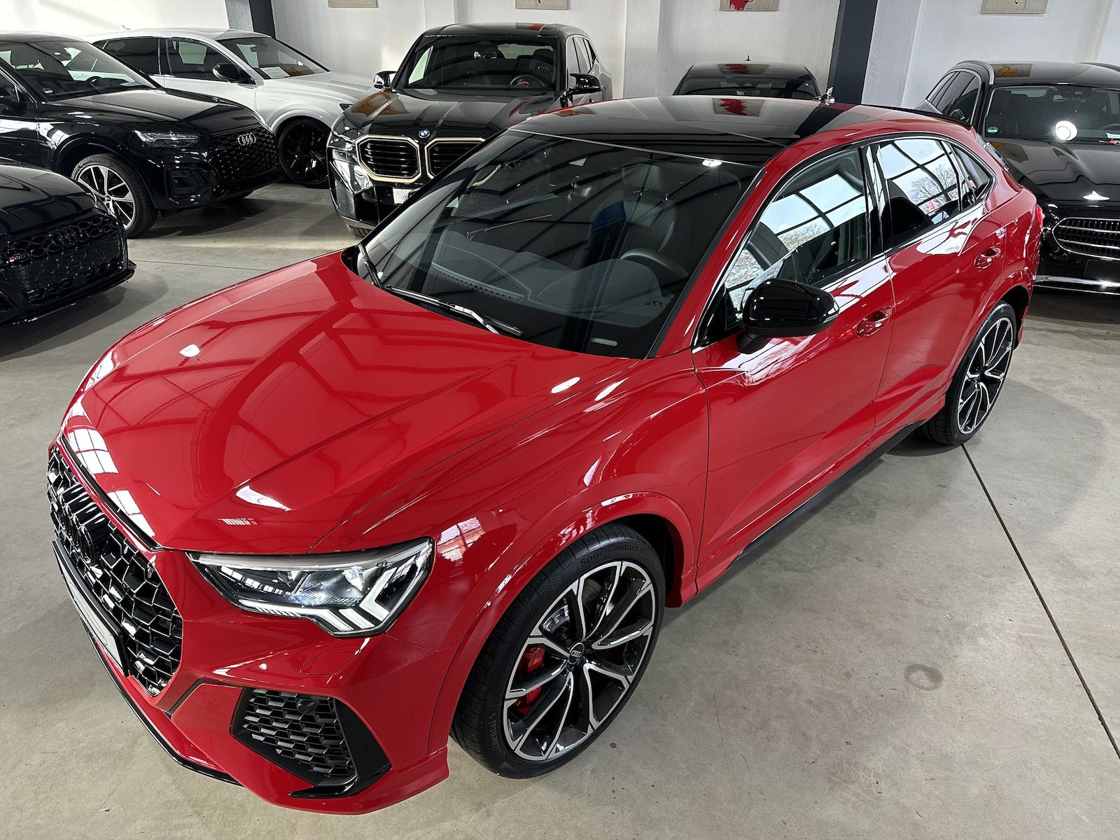 Fahrzeugabbildung Audi RS Q3 Sportback quatt/Matrix/RS-AbGas/Pano/RFK/