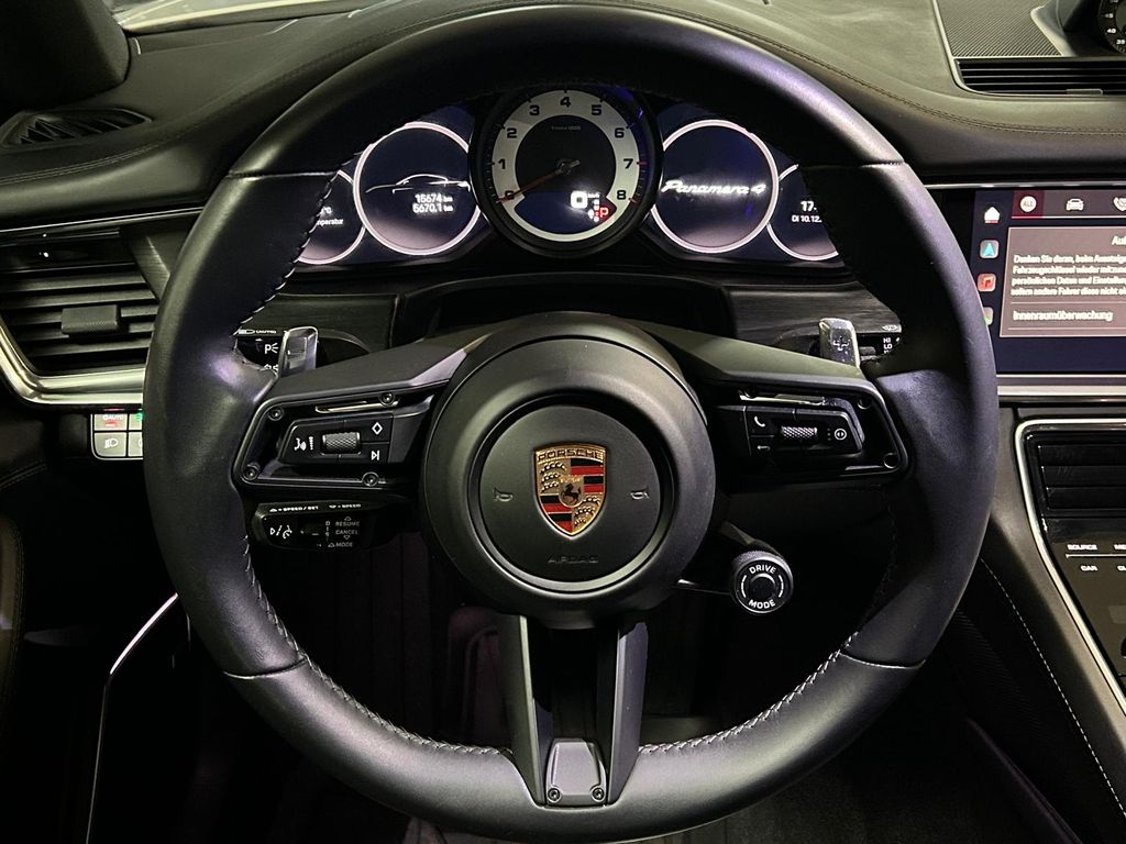 Porsche Panamera PLATINUM EDITION PANO*LUFT*HUD*STH*LED