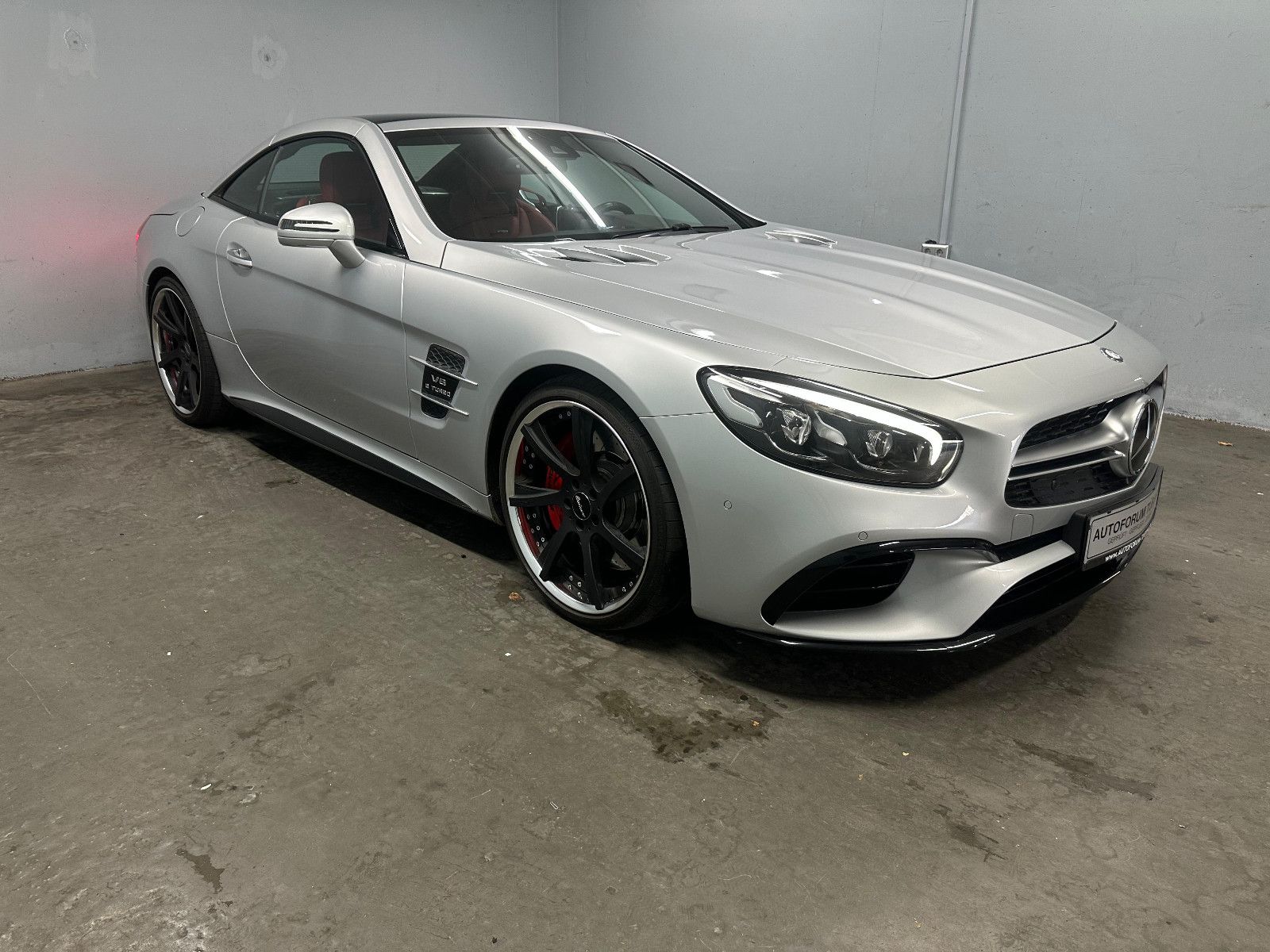 Fahrzeugabbildung Mercedes-Benz SL 63 AMG *Designo*PANORAMA*VMAX*MASSAGE*