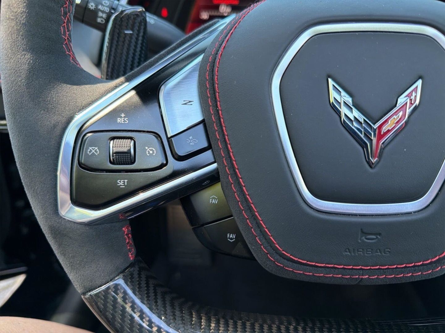 Fahrzeugabbildung Corvette C8 E-Ray Convertible 3LZ -EU-Modell