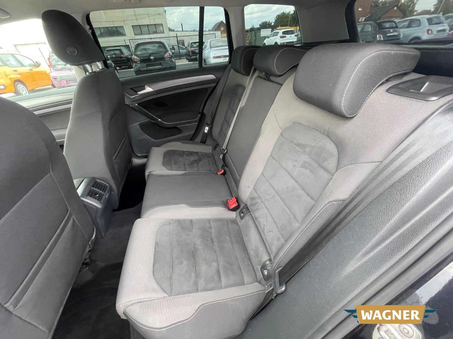 Fahrzeugabbildung Volkswagen Golf VII Variant Comfortline BMT Start-Stop