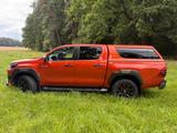 Toyota Hilux 4x4 Double Cab Autm. Invincib SONDERMODELL - Toyota Hilux aus 2021