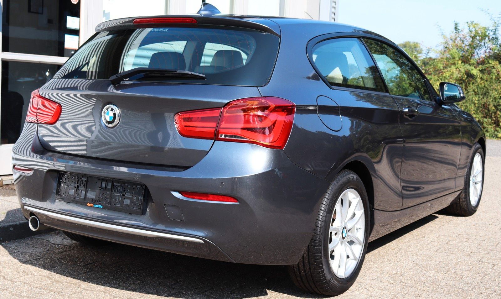 Fahrzeugabbildung BMW 116d URBAN LINE KLIMAAUT LEDER SITZHZG LED PDC