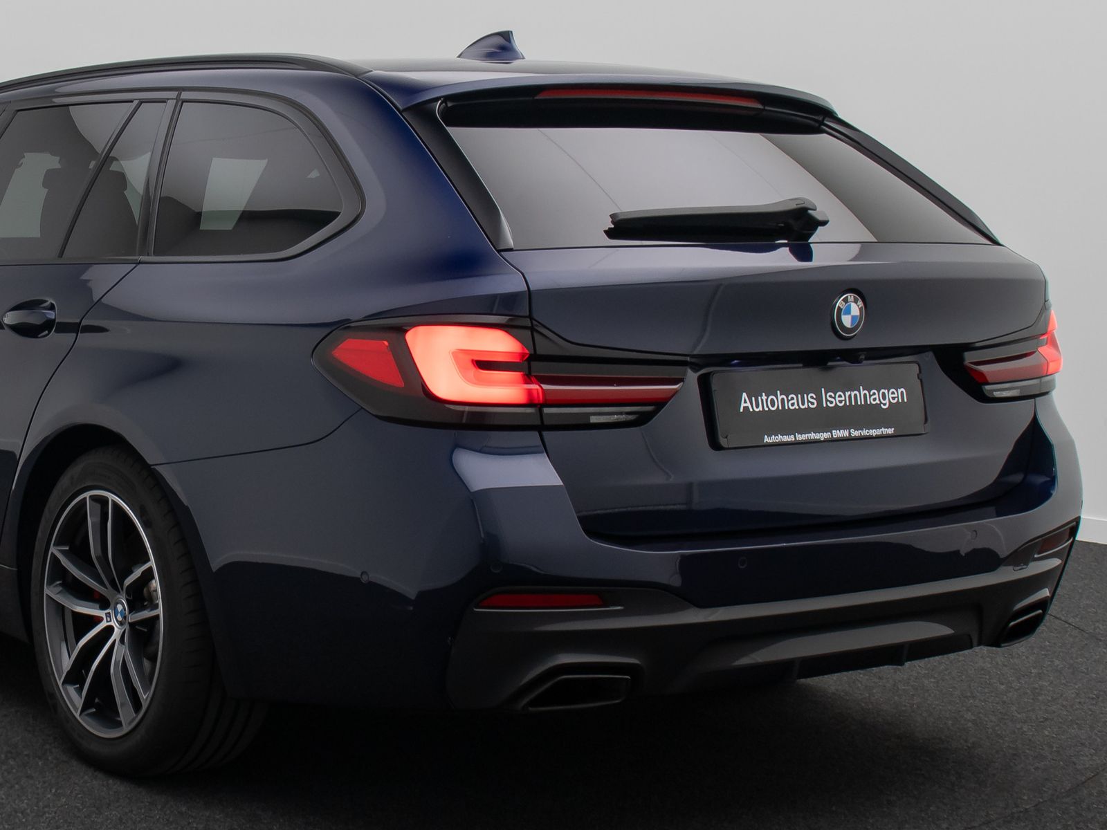 Fahrzeugabbildung BMW 540d xD M Sport Pro Kamera Laser HUD H/K Komfort