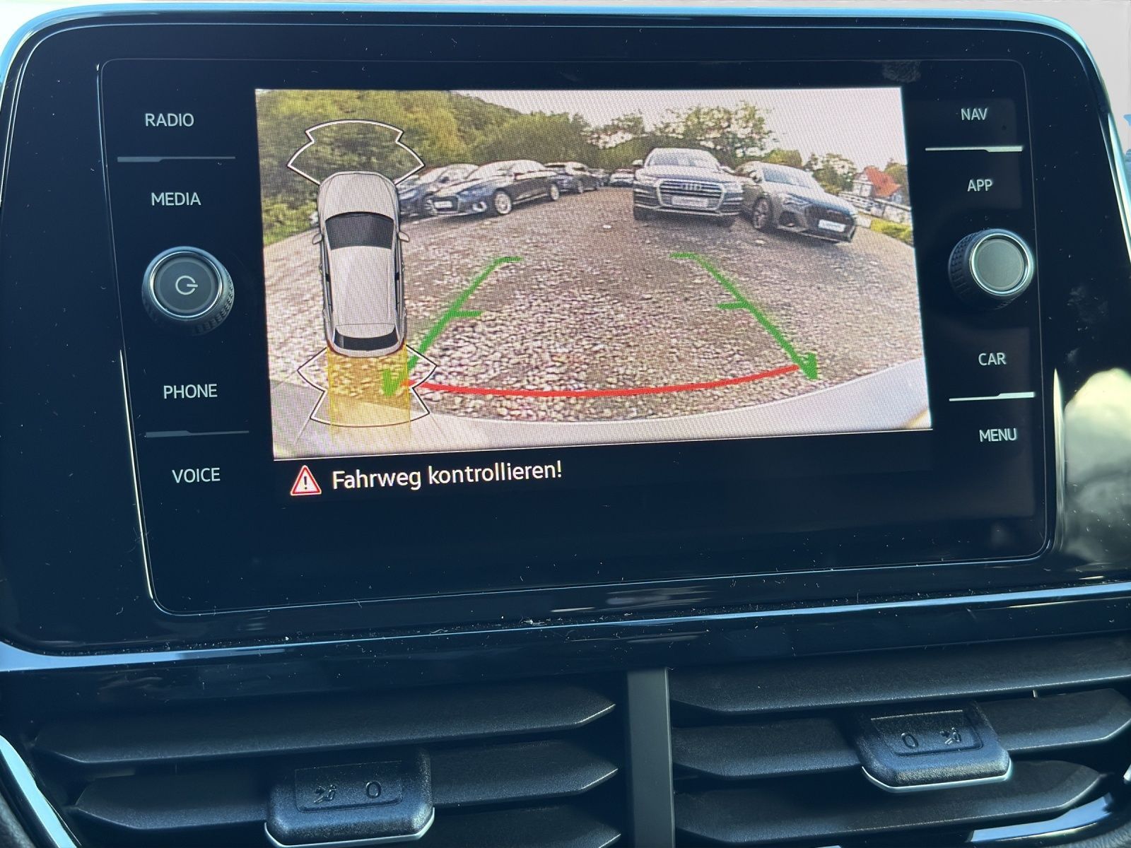 Volkswagen T-Roc - Bild 13