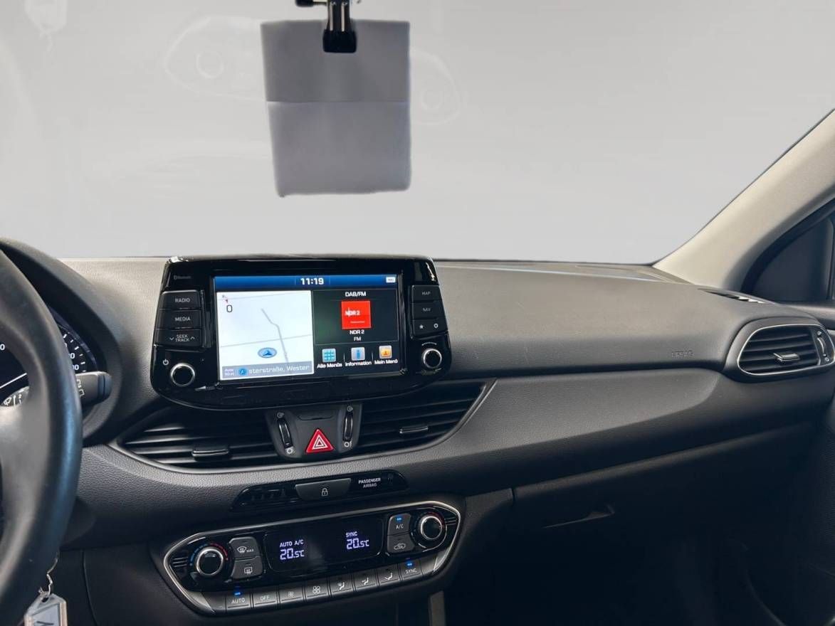 Fahrzeugabbildung Hyundai NEW i30 Sonderedition YES!