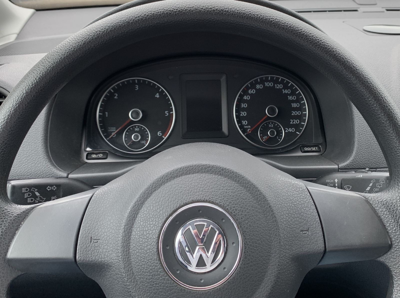 Fahrzeugabbildung Volkswagen Caddy 1.6 TDI*Roncalli*AHK*SHZ*Klima*PDC*