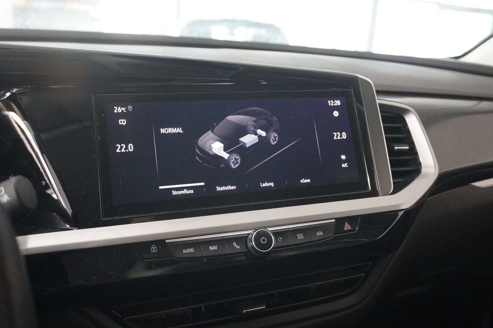 Fahrzeugabbildung Opel Grandland (X) 1.6T GSe HYBRID 4X4 NAVI/LED/SPORT