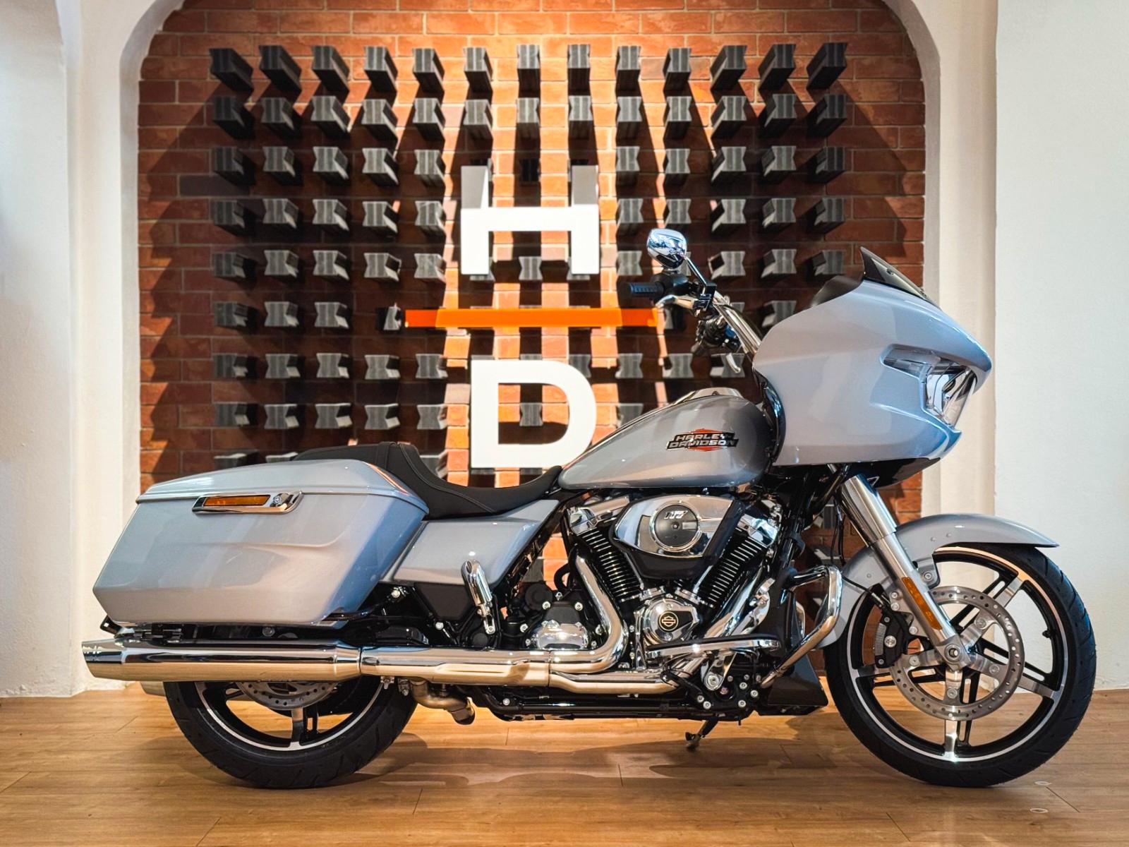 Harley-Davidson Road Glide FLTRX 117 "Tageszulassung"