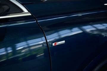 2019 AUDI Q8 — миниатюра 15