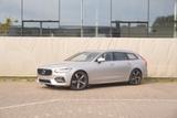 Volvo V90 2,0 D5 R-Design 4WD, Adaptive, Aut - silberne Volvo V90