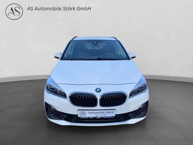 Fahrzeugabbildung BMW 218d Active Tourer Sport Line+LED+Navi+Leder+DAB