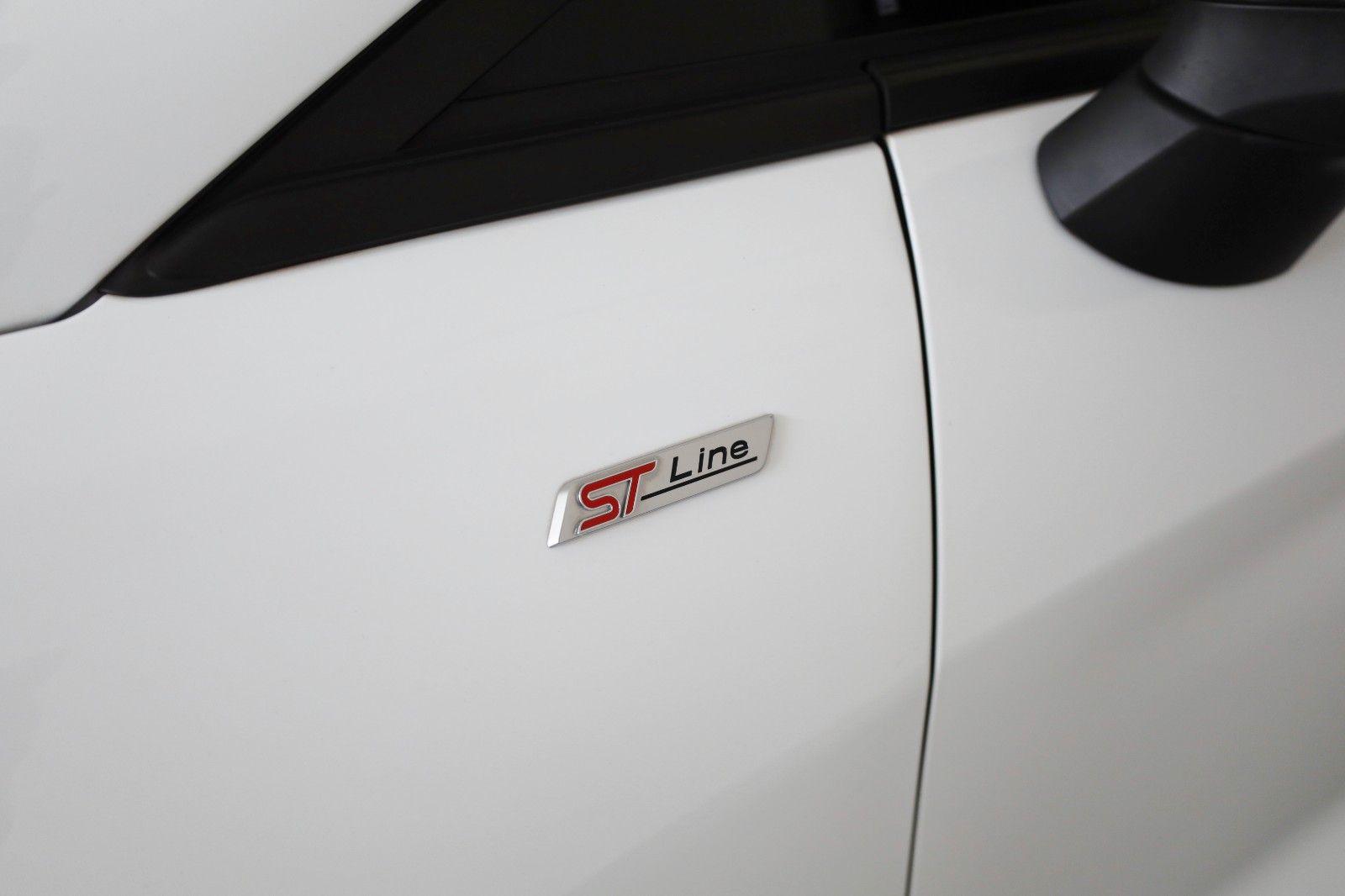 Fahrzeugabbildung Ford Fiesta ST-Line Navi,LED,SH,Kamera,B&O,ACC,SR+WR