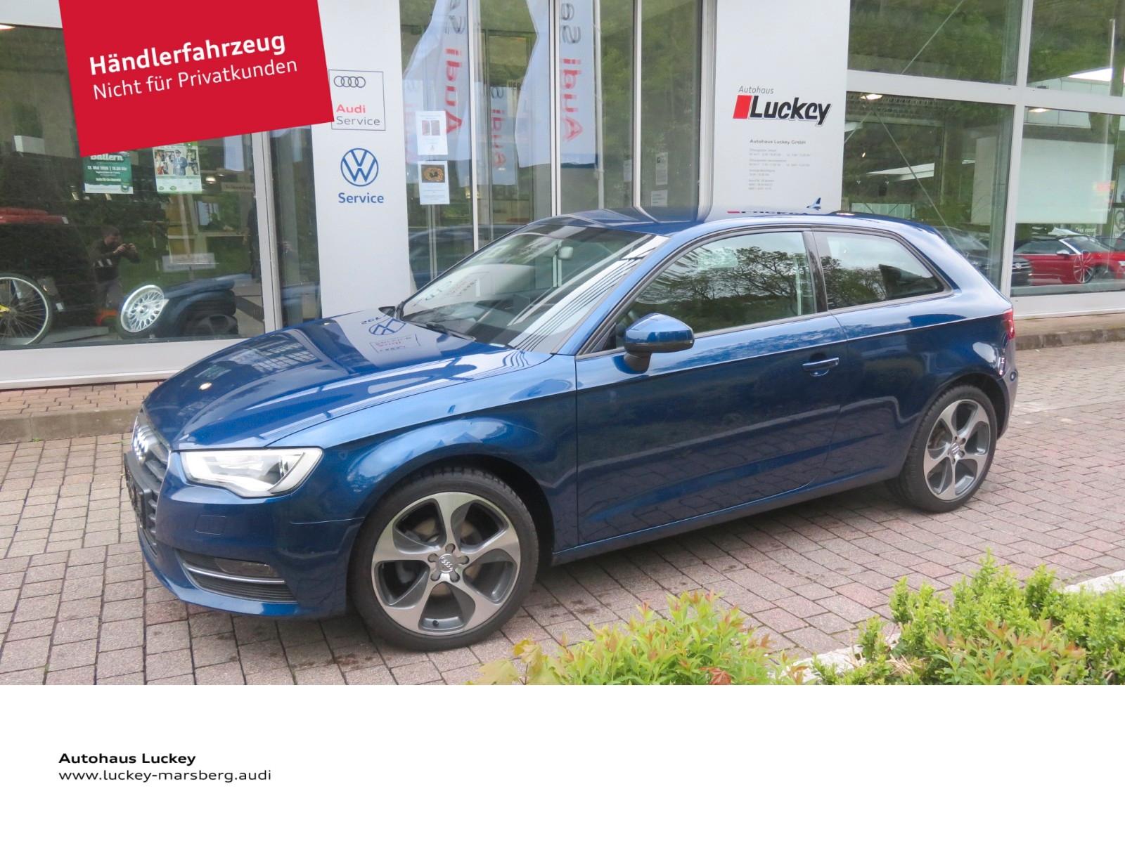Audi A3 1.4TFSI ultra SPORT XENON NAVI ALCANTARA AHK