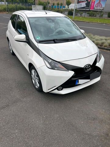 TOYOTA ANDERE