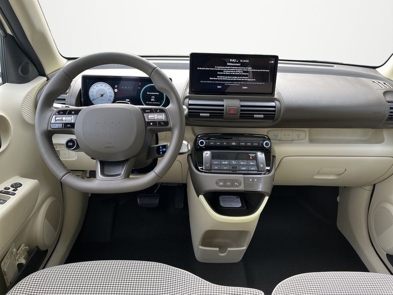 Fahrzeugabbildung Hyundai INSTER EV TREND Effizienz-P Dachreling