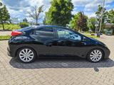 Honda Civic 1.8 i-VTEC Lifestyle Sportfahr. Soundsyst. - Honda Civic: 1.8