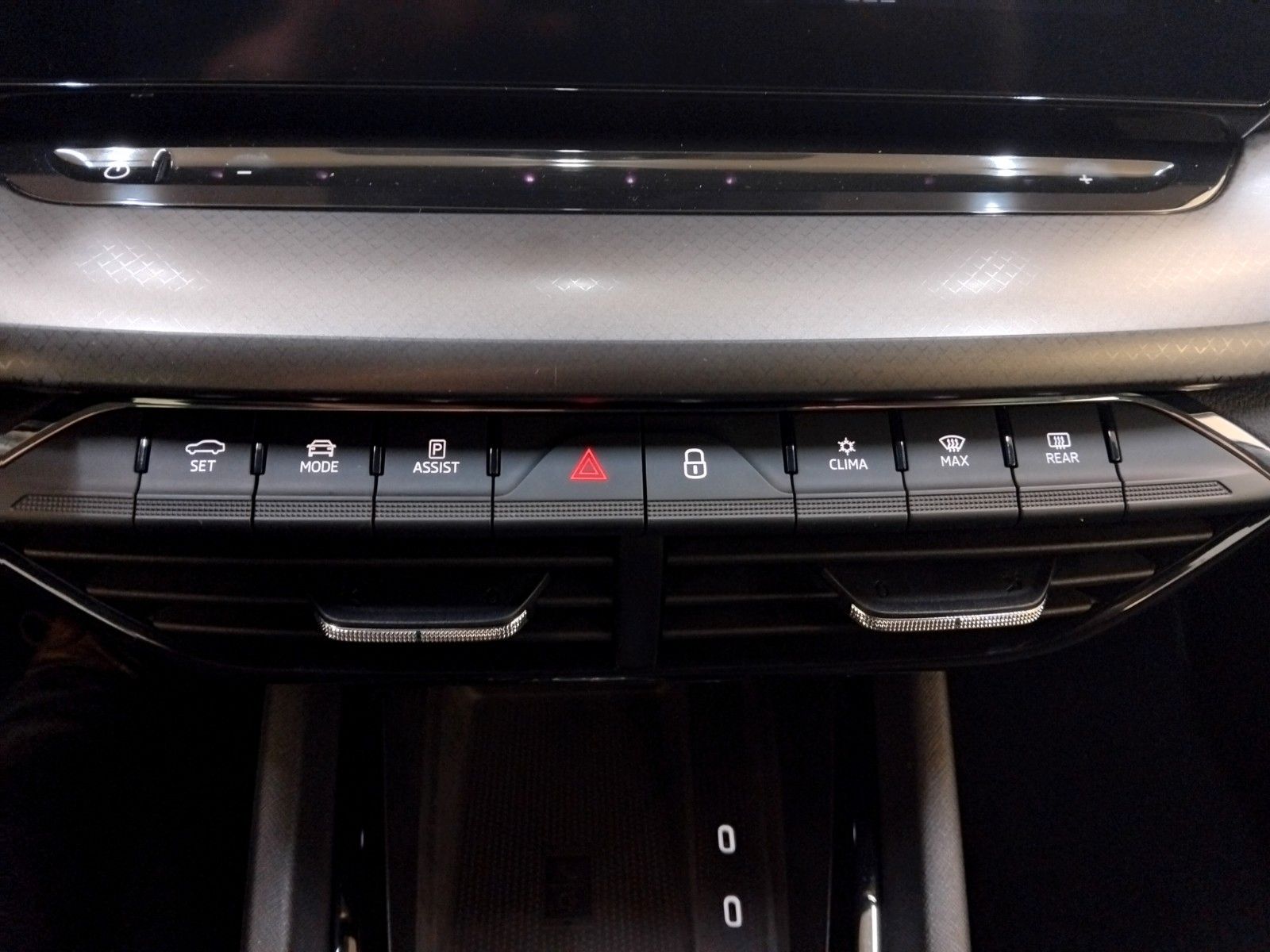 Skoda Octavia (07/2022, Benzin)