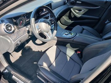 Mercedes E 220 - 6