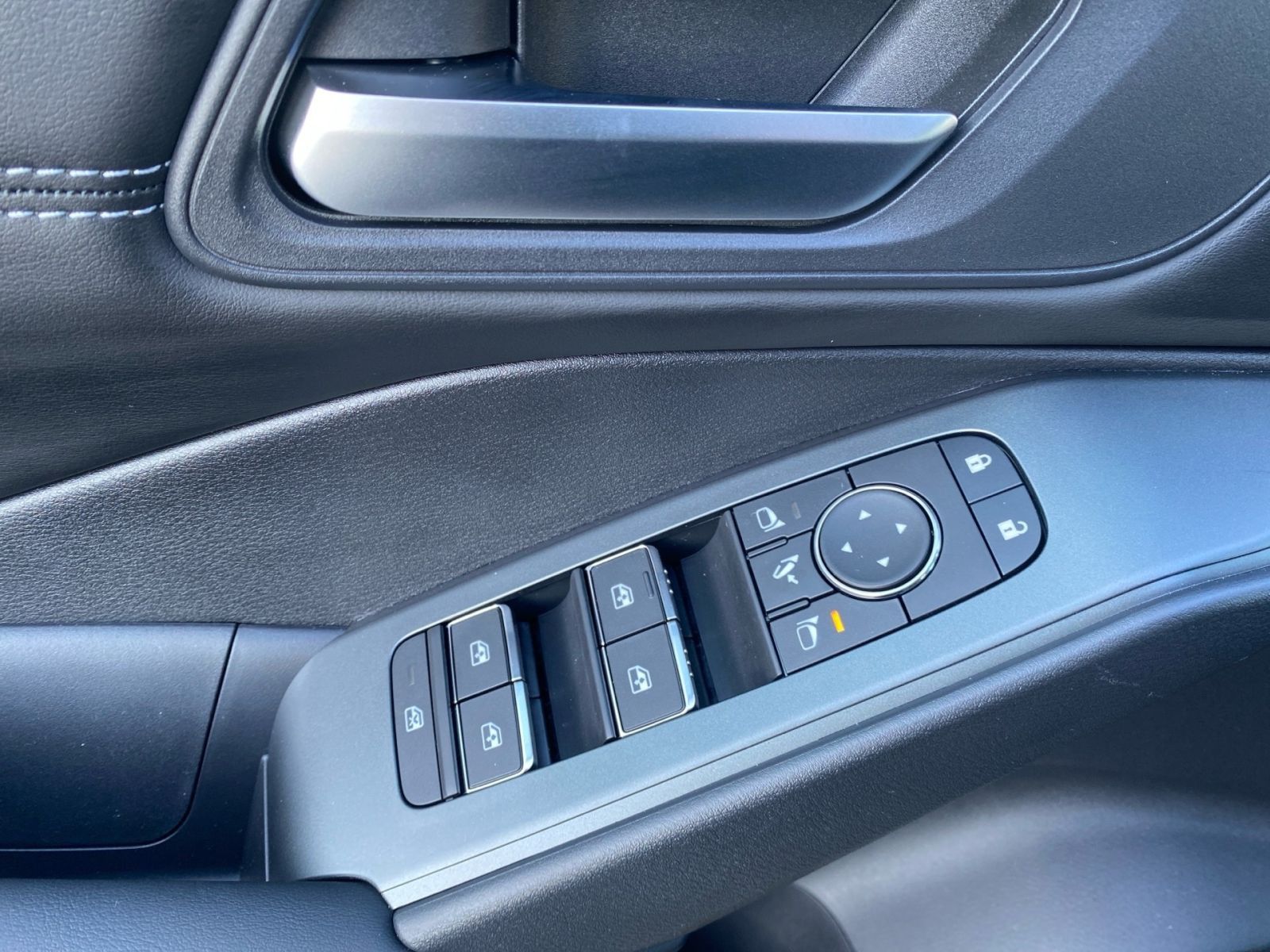 Fahrzeugabbildung Nissan Qashqai 1.5 e-Power N-Way *HUD*360'Kamera*iKey*L