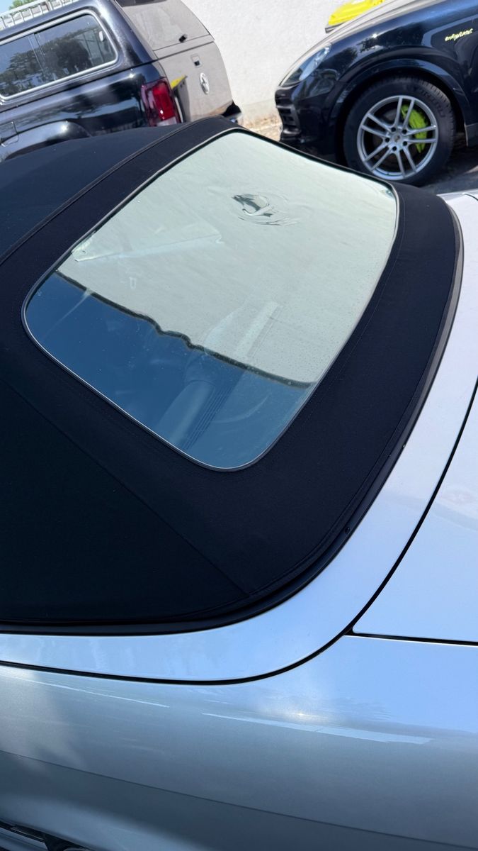 Fahrzeugabbildung BMW 320i Cabrio Sport Edition