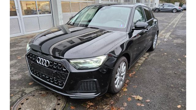 Audi A1 Sportback 30 TFSI advanced LED Navi VC RFK SH