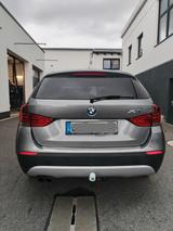 BMW X1 xDrive 20iA, XLine, Chromline, Anhängerkuppl - BMW X-Reihe von privat