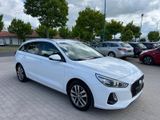 Hyundai i30 1.4 T-GDI Premium - Hyundai i30: Standheizung