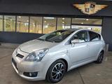 Toyota Corolla Verso 2.2 D-CAT Sol 7.SITZER/PDC/AHK - Toyota Corolla Verso mit Diesel-Antrieb: Partikelfilter