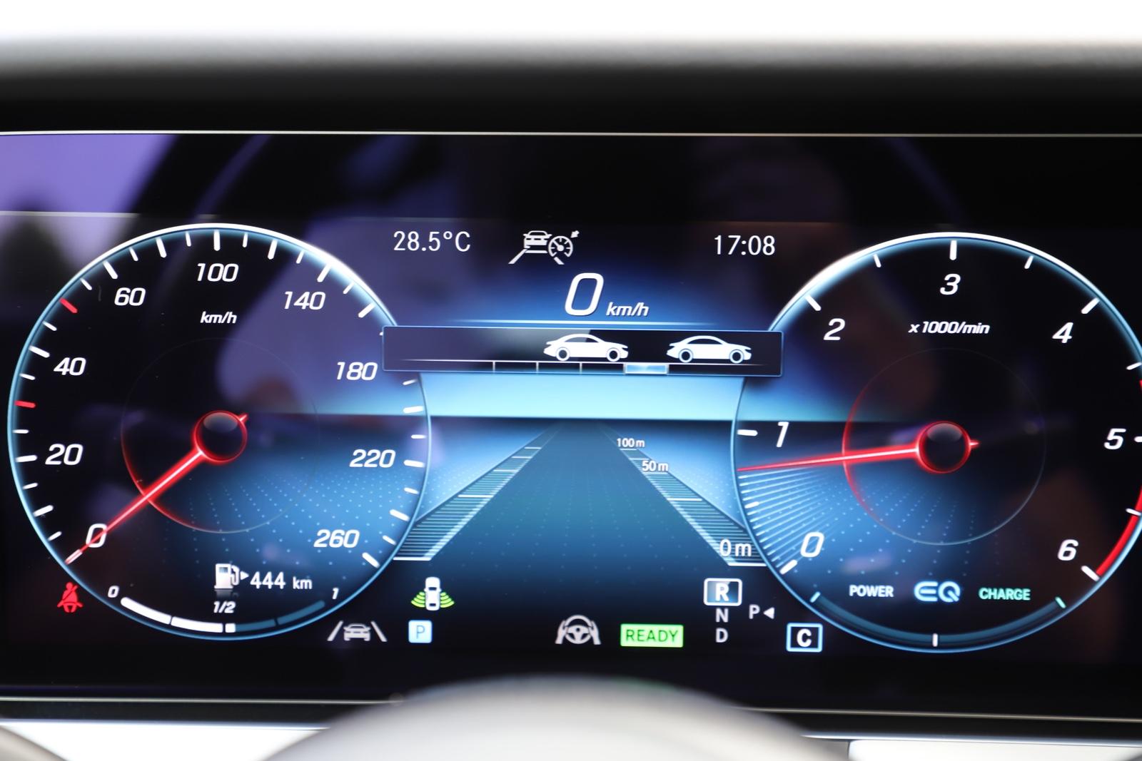 Mercedes-Benz E 220d T-Modell AMG Nav Burmesteri Distronic AHK