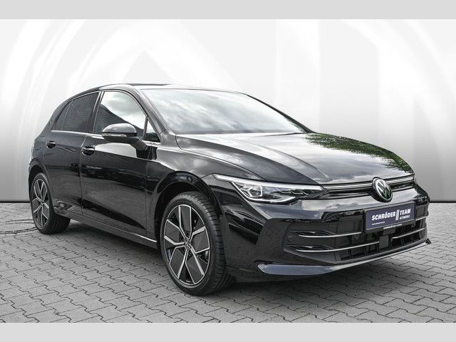 Volkswagen Golf VIII 1.5 l eTSI DSG Style foto 2