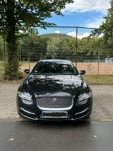 Jaguar XJ Portfolio 3.0 V6 Diesel Portfolio 29.000 € VB - : Alcantara, Sitzbelüftung, Limousine