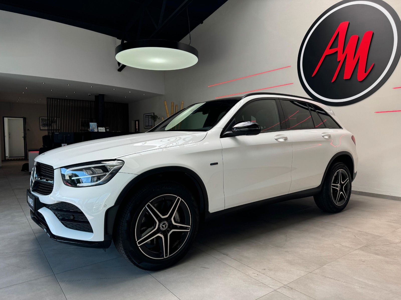 Fahrzeugabbildung Mercedes-Benz GLC 300de 4Matic AMG-Line*Pano*360°*LED*Virtual*
