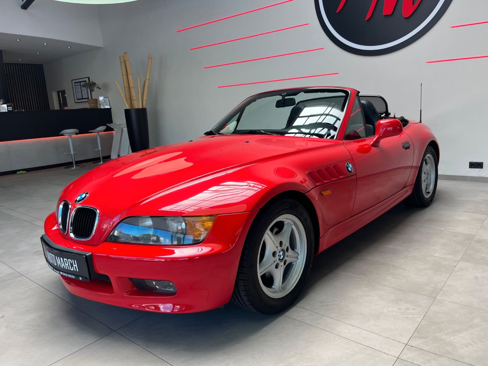 Fahrzeugabbildung BMW Z3 1.9 Roadster*Hardtop*M-Fahrwerk*Sportauspuff*