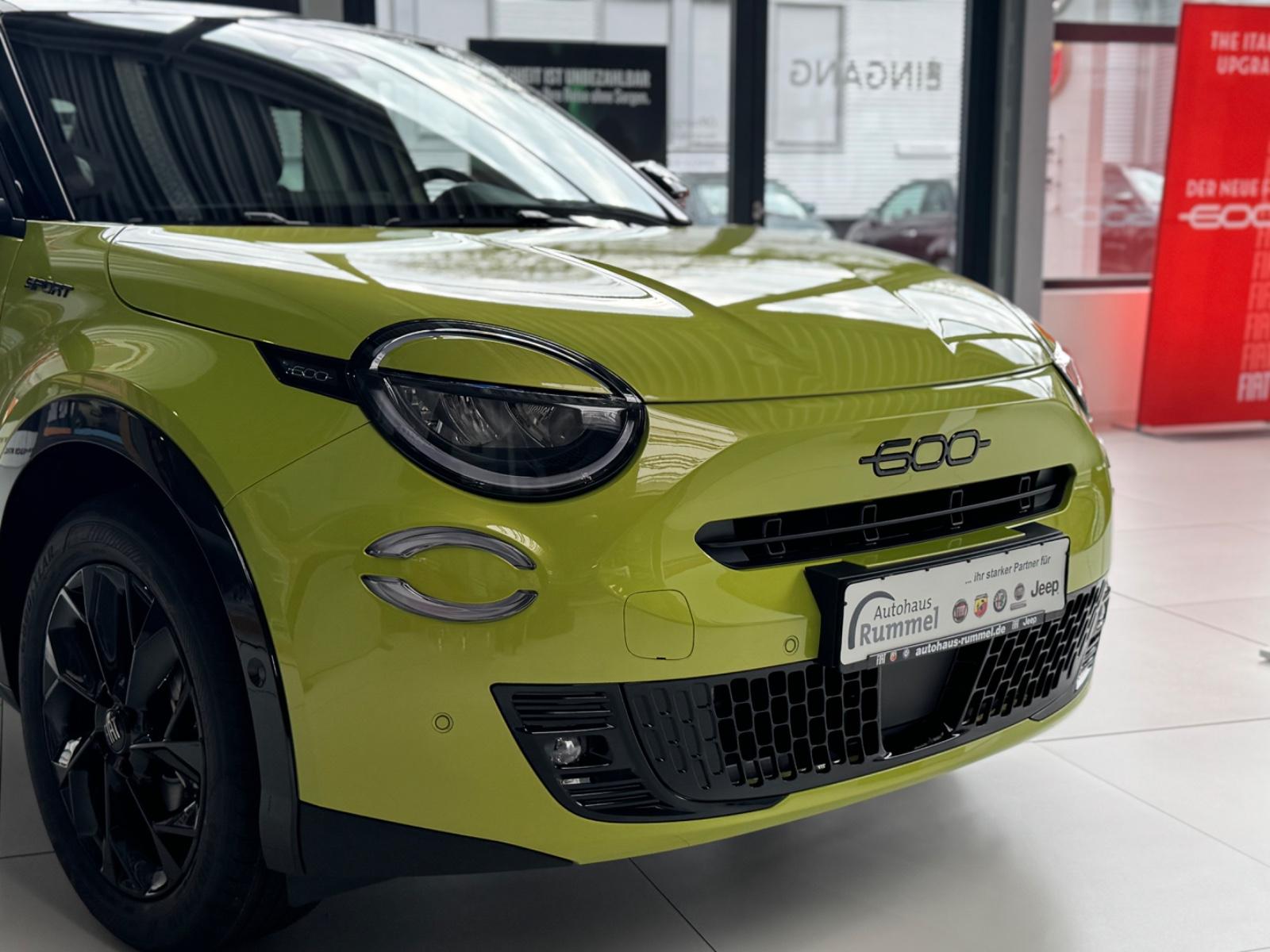 Fiat 600 Hybrid Sport+LED+SHZ+KAMERA+PDC VuH+